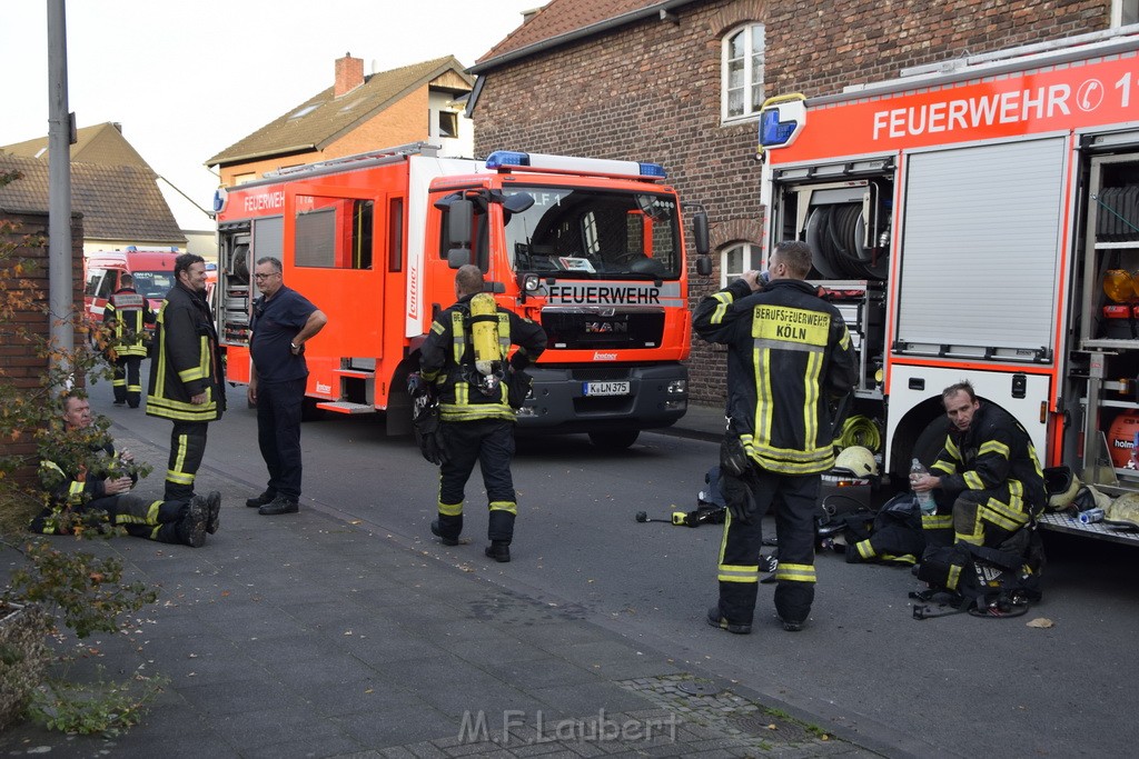 Feuer 2 Vollbrand Reihenhaus Roggendorf Berrischstr P008.JPG - Miklos Laubert